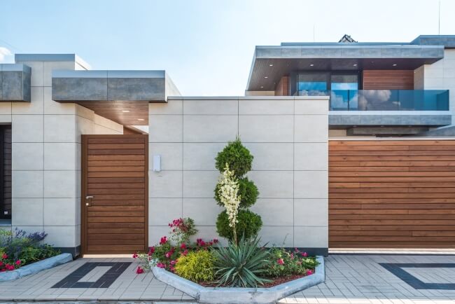 Professional Automatic Gate Solutions in Brisbane, Sliding and Swing Gate Installations, Gate Motor Replacements, and Repairs by Auto Gate Guys